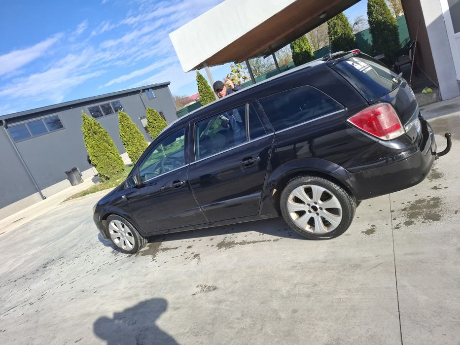 Vând Opel astra h