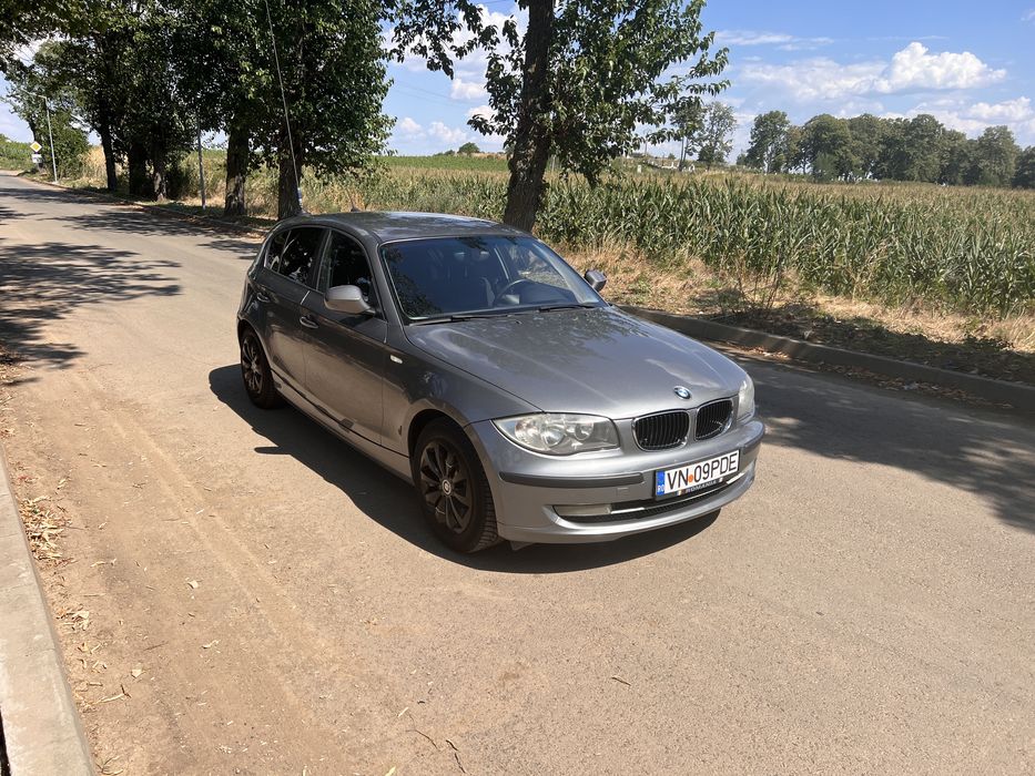 BMW Seria 1 e87 118d 2010 143cp