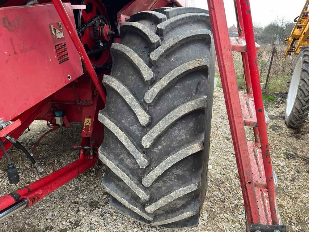 Combina Laverda 2350LX / Massey Ferguso, Fendt
