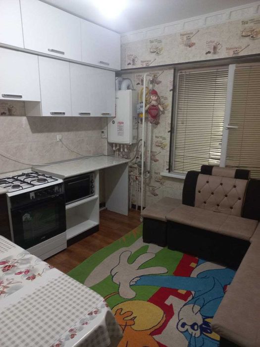 Srochna uy sotiladi 2 xonalik 60 kv