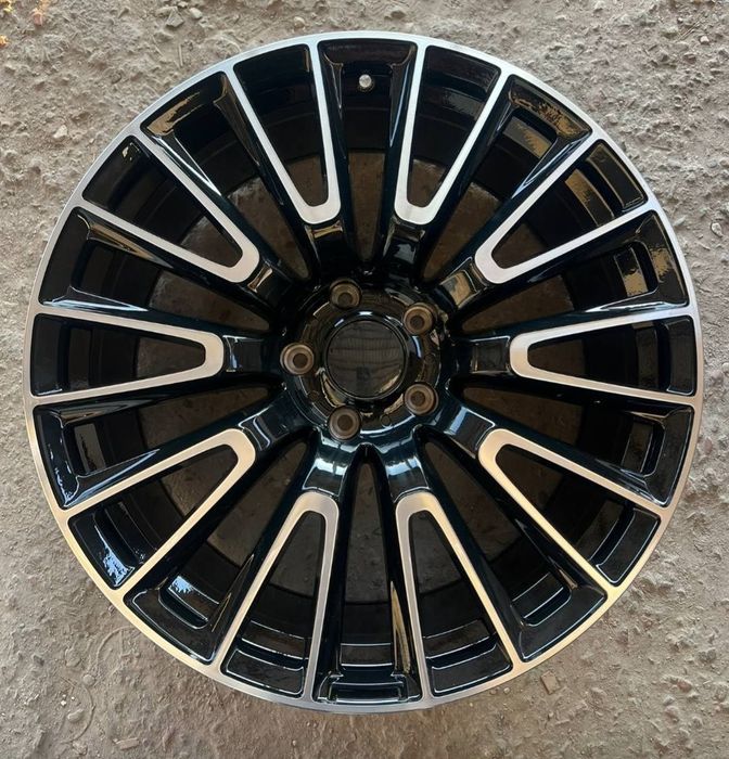 G63 2025 R22 легкосплавные диски