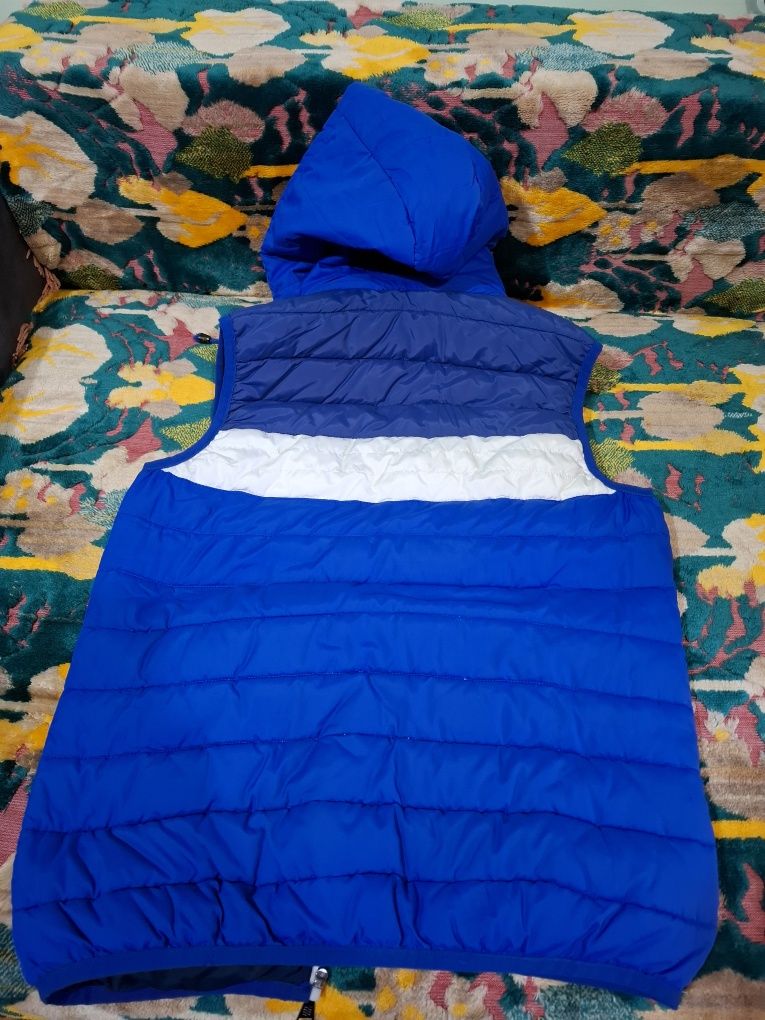 Vesta albastra cu dunga albă, XL