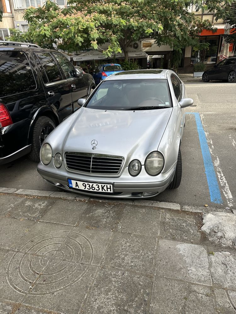 Мерцедес БенцCLK200