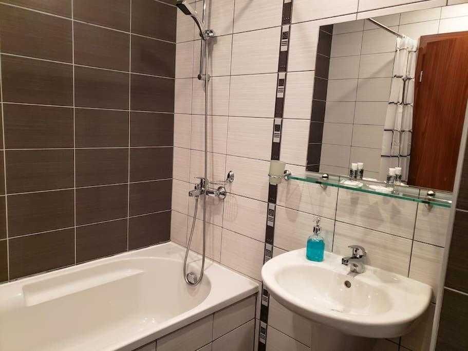 Продава се Едностаен апартамент в к.к. Боровец - 42 кв.м за 1905 €/кв.м - Снимка #9