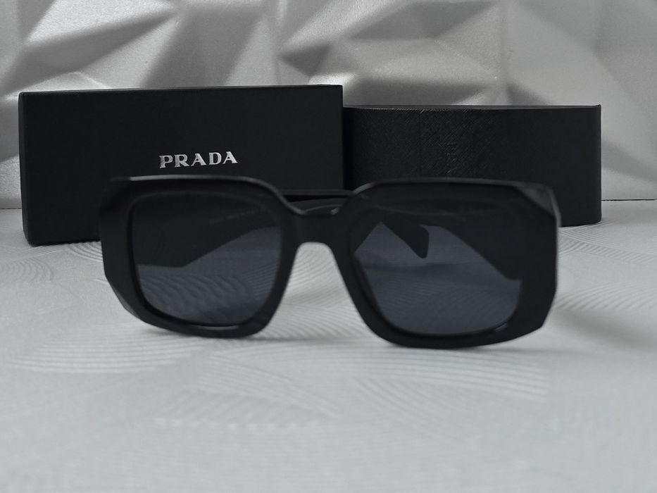 Дамски слънчеви очила правоъгълни квадратни