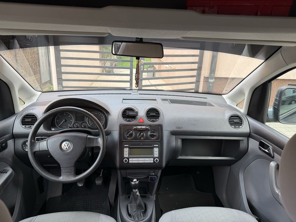 Vand Vw Caddy Maxi 7 Locuri