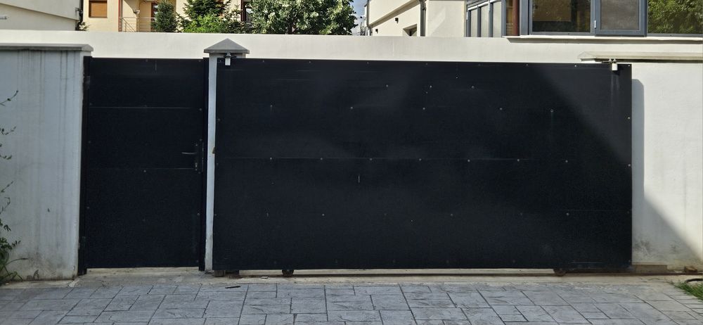 Vand poarta auto culisanta + poarta pietonala