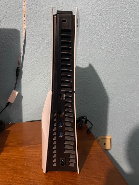 Продавам PlayStation 5 Slim