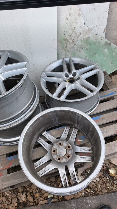 Set Audi segment 19" cu sau fără anvelopepe