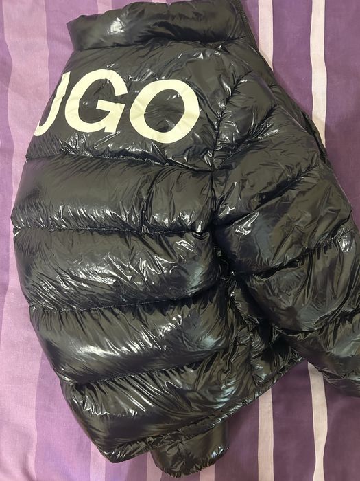 Geaca Hugo cu aspect lucios