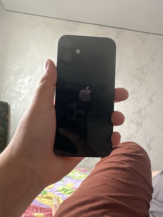 Айфон 12 мини покупала 4 месяца назад