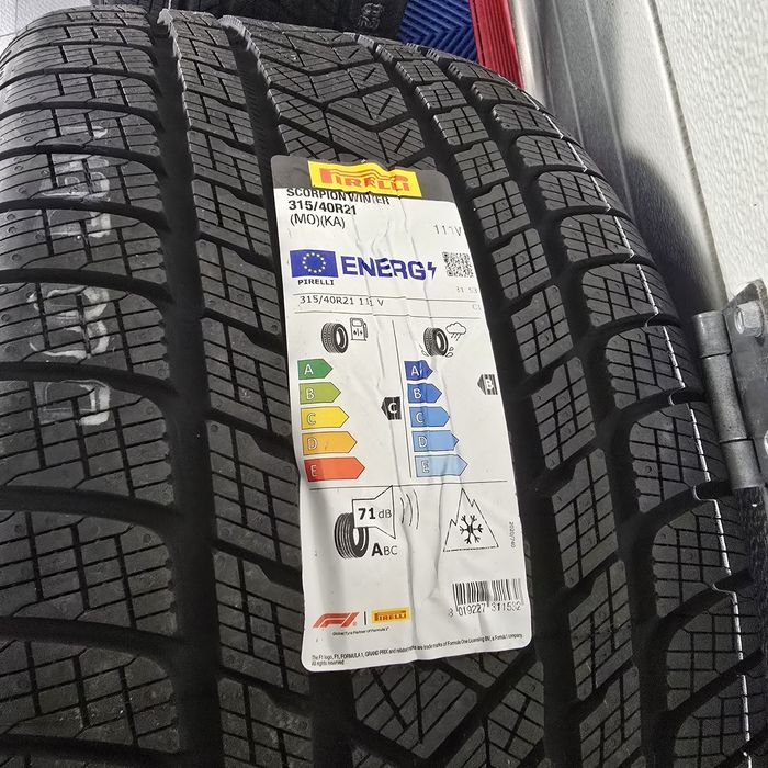 Оригинални 21"джанти за Mercedes GLE 53 AMG с нови гуми Pirelli