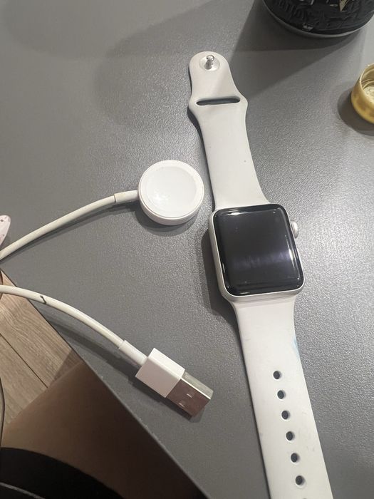 Apple Watch 3 series.