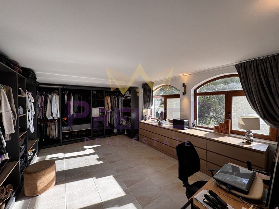 Продава се Къща в Балчик - 239 кв.м за 1256 €/кв.м - Снимка #9