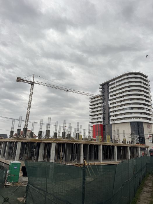 Vand apartamente zona centrala