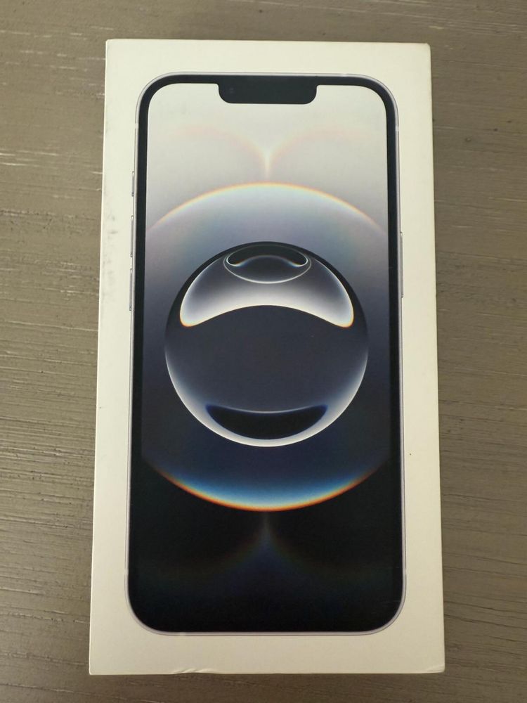Iphone 16 Е,White ,128 Gb