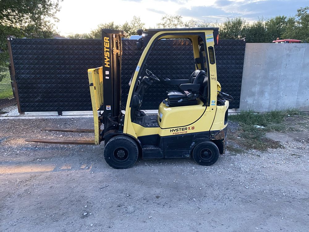 Мотокар Hyster 1.8  на Газ Много добре Състояние НОВ Внос!!