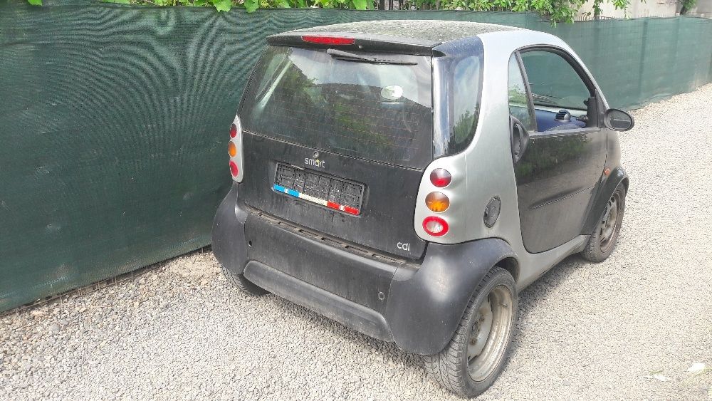 Dezmembrez Piese Smart Fortwo din 2000