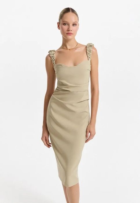 Продам новое платье