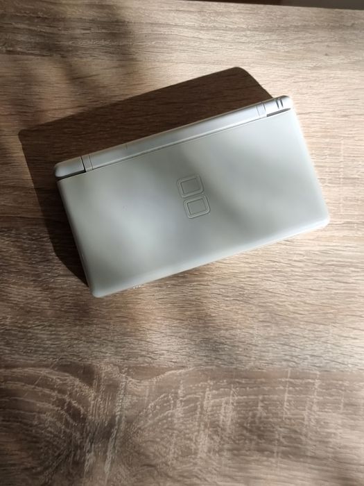Nintendo DS Lite