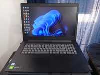 Noutbuk Lenovo sotiladi