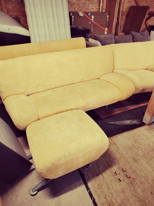 Colțare și canapele