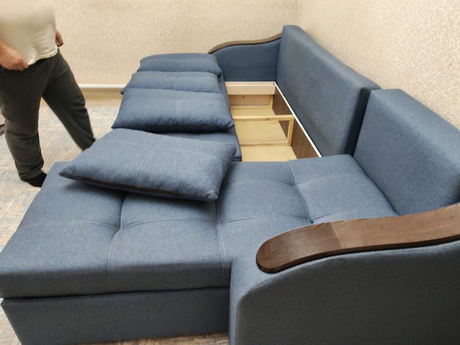 Продается диван !