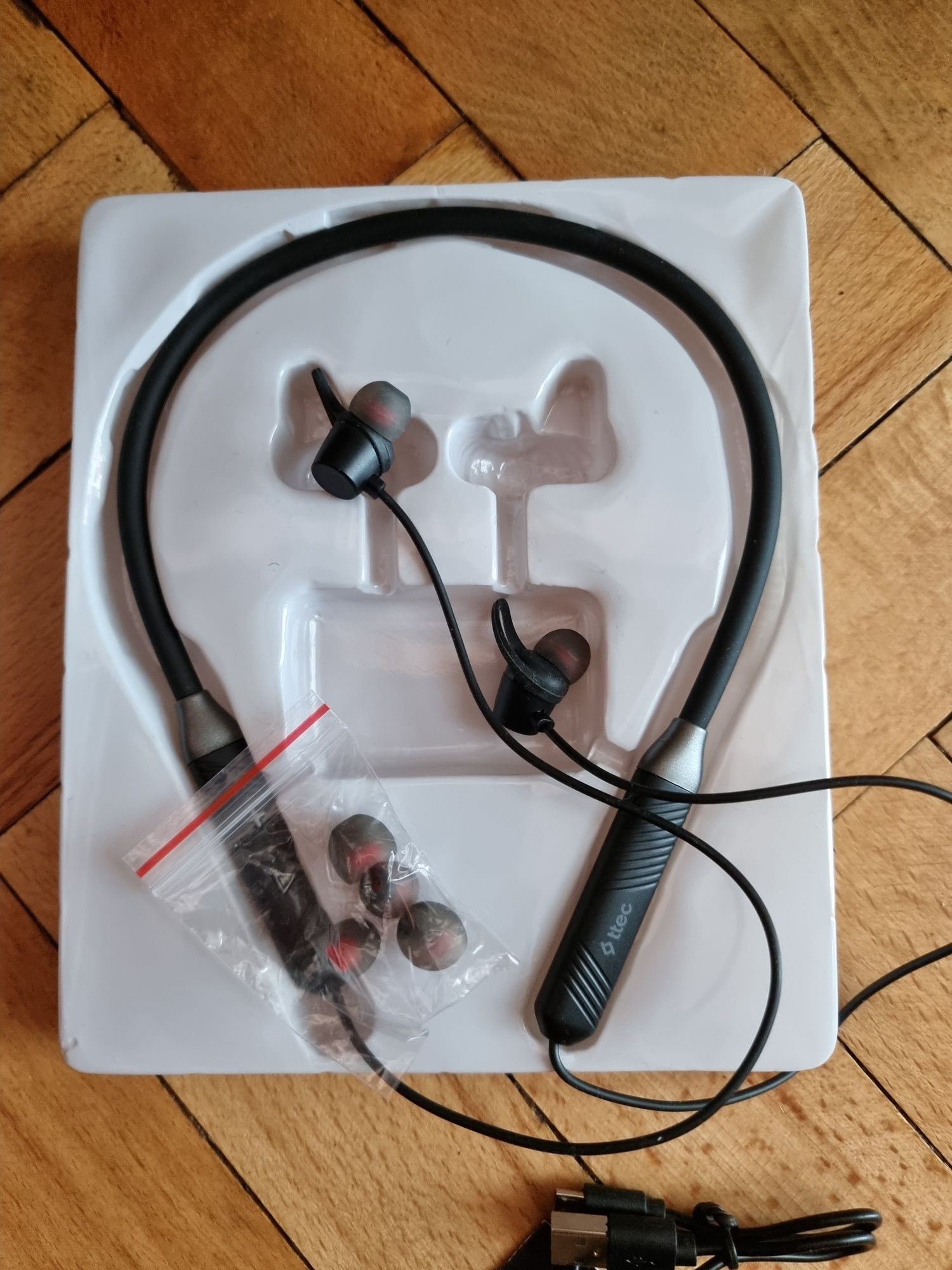 Безжични слушалки с микрофон TTec SoundBeat plus