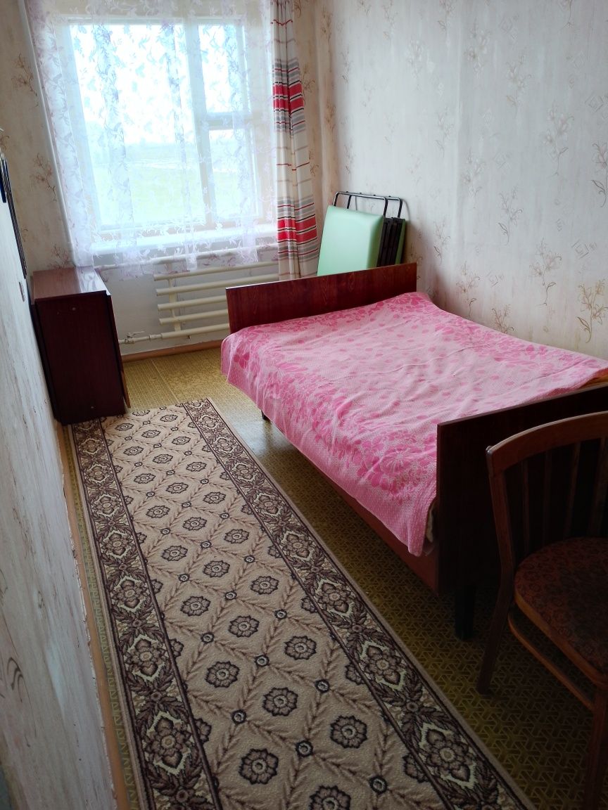Продам  трехкомнатную квартиру