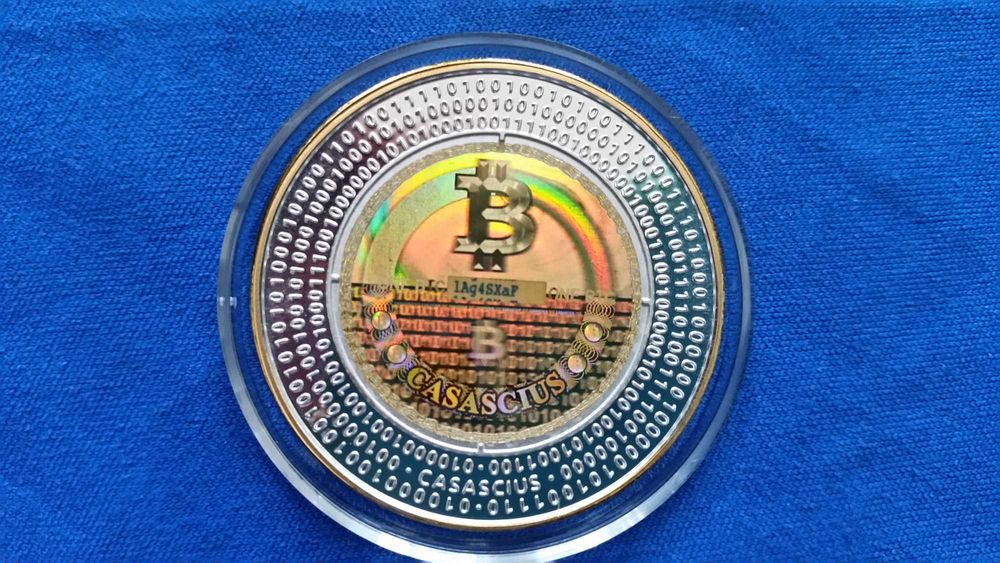 Casascius Silver&Gold,argint cu aur,contin cate 1 Bitcoin , 400 minted