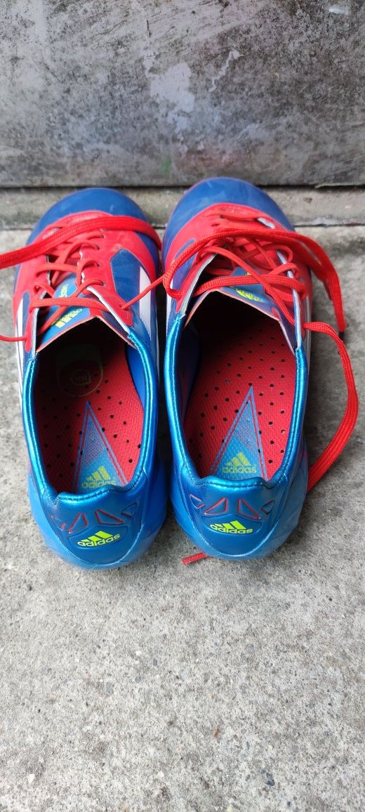 Футболни бутонки Adidas Adizero F-50 + подарък