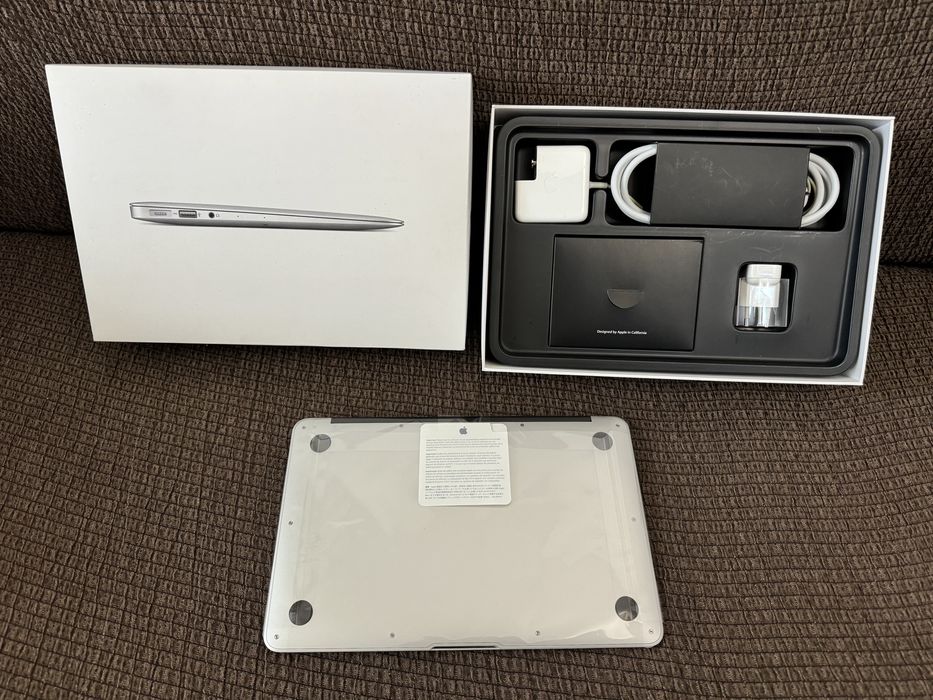 Перфектен MacBook Air 2014 11” 1.4Ghz Dual-core i5, пълен комплект