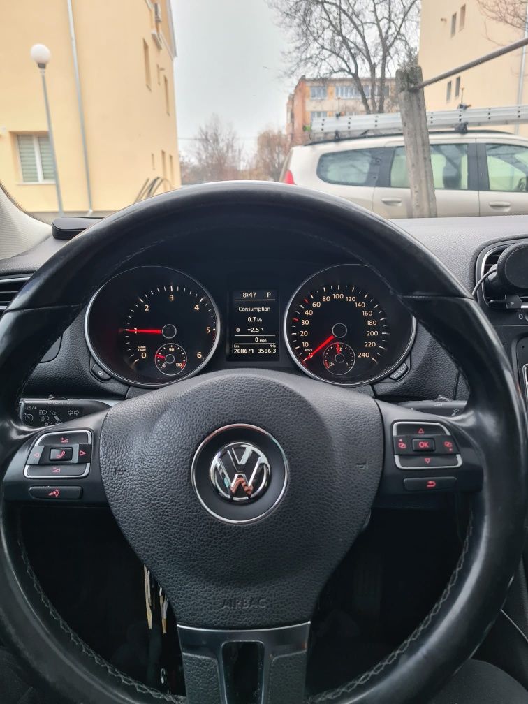 Volkswagen Golf 6 break cu echipare highline