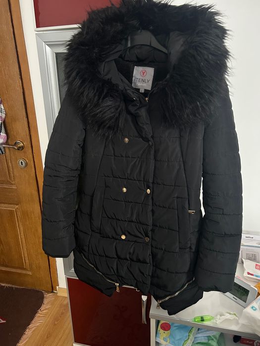 Зимно яке с качулка