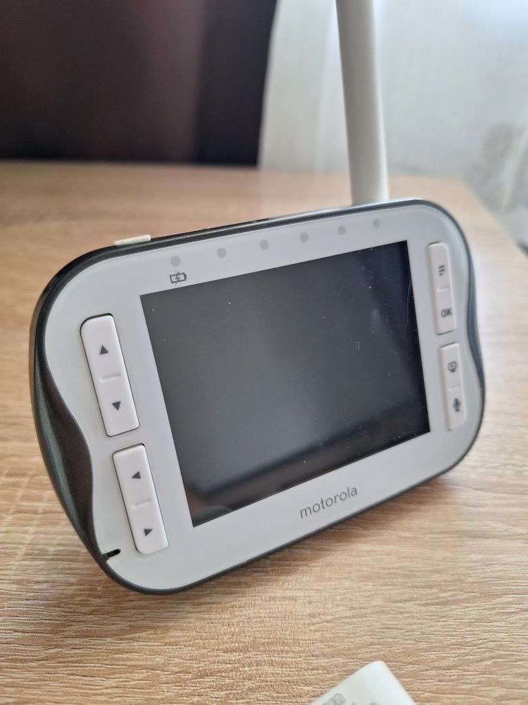 Видео бебефон Motorola