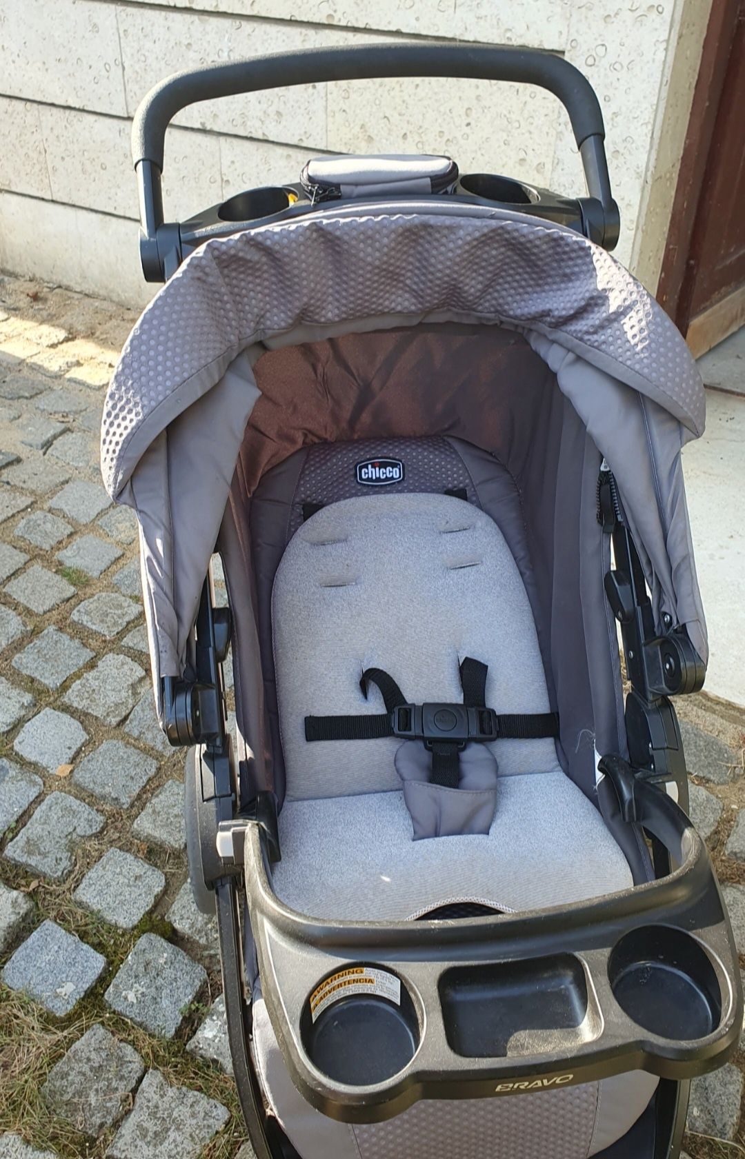 Chicco bravo trio travel system количка 3в1