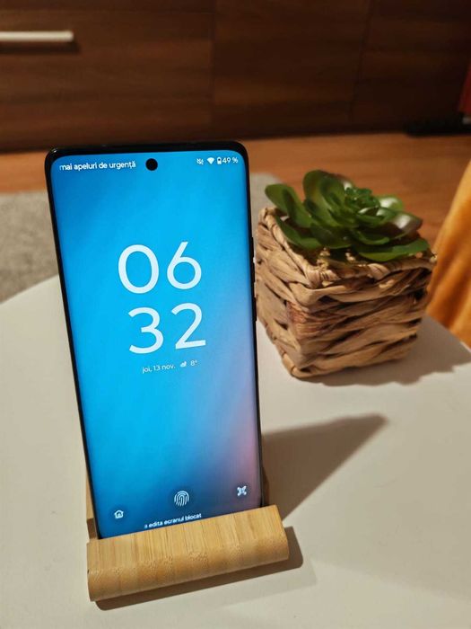 Motorola Edge 40 Dual SIM 8GB RAM 256GB 5G Green/Black Fullbox + Huse