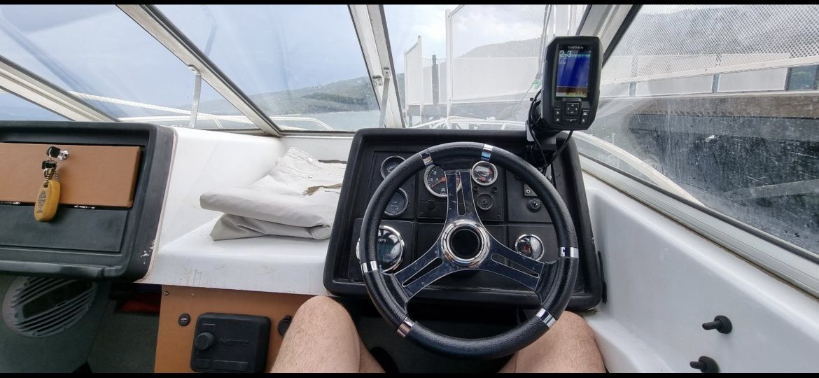 Barca, motor Volvo Penta