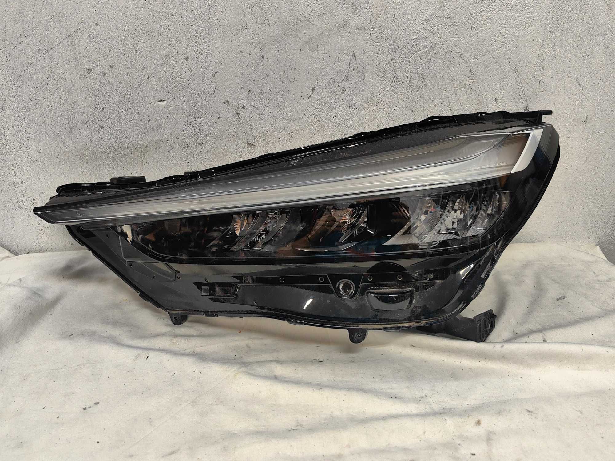 Оригинален фар Хонда  Honda Hr-V Full Led 2021