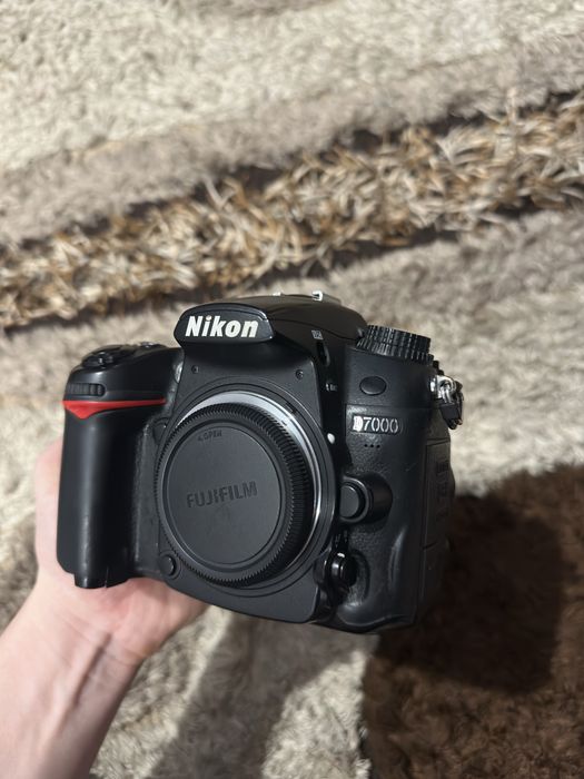 обьеткив Nikon 7000