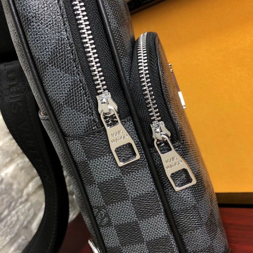 Borseta Louis Vuitton din Piele