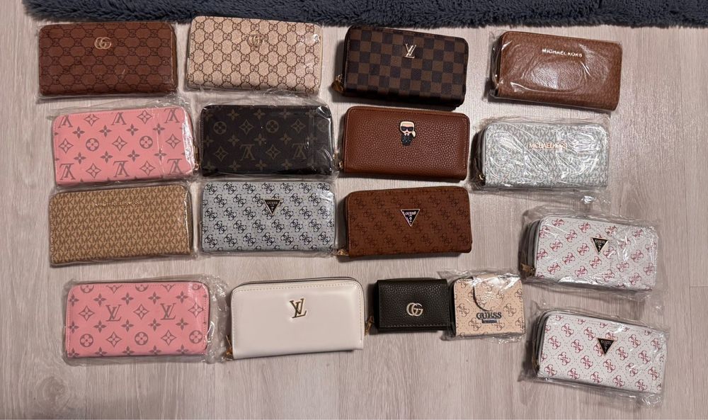 Portofele dama lichidare stoc