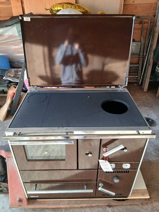 Soba metalica pe lemne,cu boiler incorporat pt încălzire calorifere