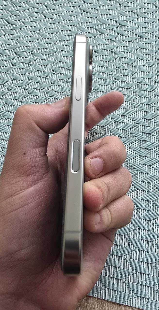 iPhone 16 Pro 256GB с гаранция