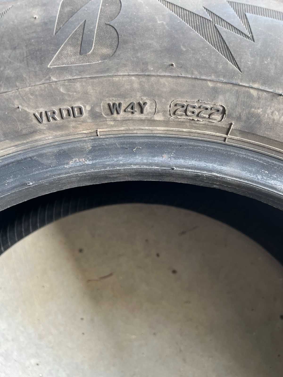 Зимни гуми, Bridgestone 235/60R17 106H