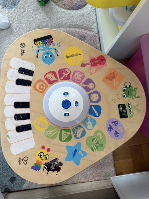 Baby Einstein музикална маса