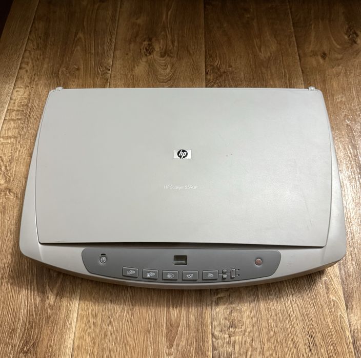 Сканер HP Scanjet 5590P