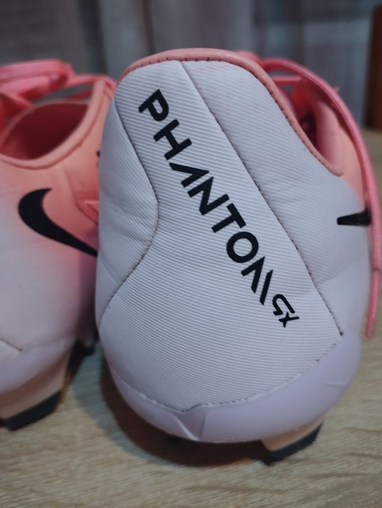 Футболни обувки Nike Phantom Gx II Academy
Артикулен код : FD67Футболн