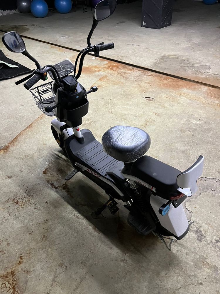 Электросамокат Scooter Super 800