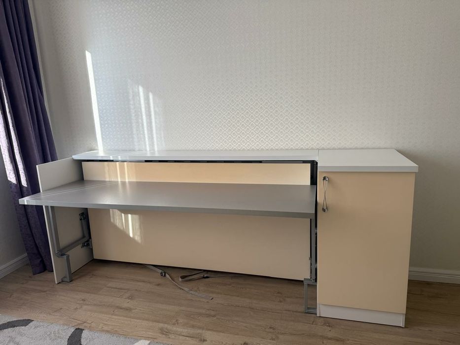 Стол-трансформер (стол-кровать)